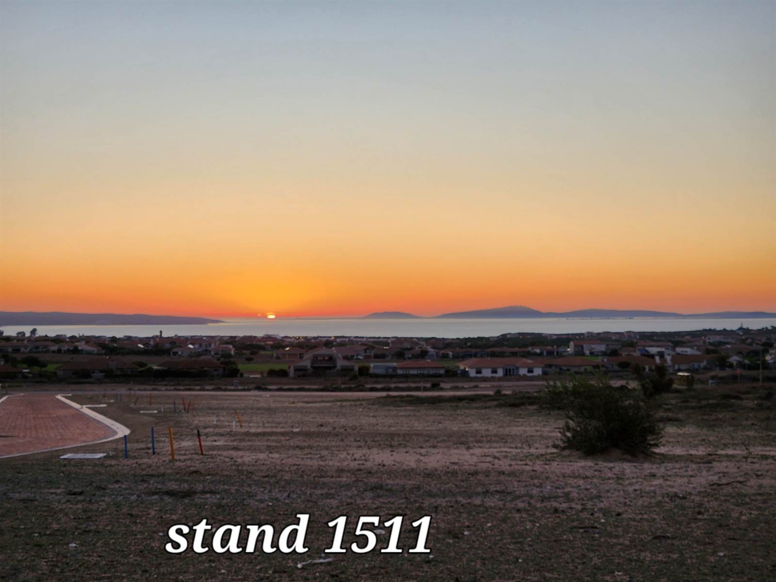 802 m² Land available in Langebaan Country Estate photo number 4
