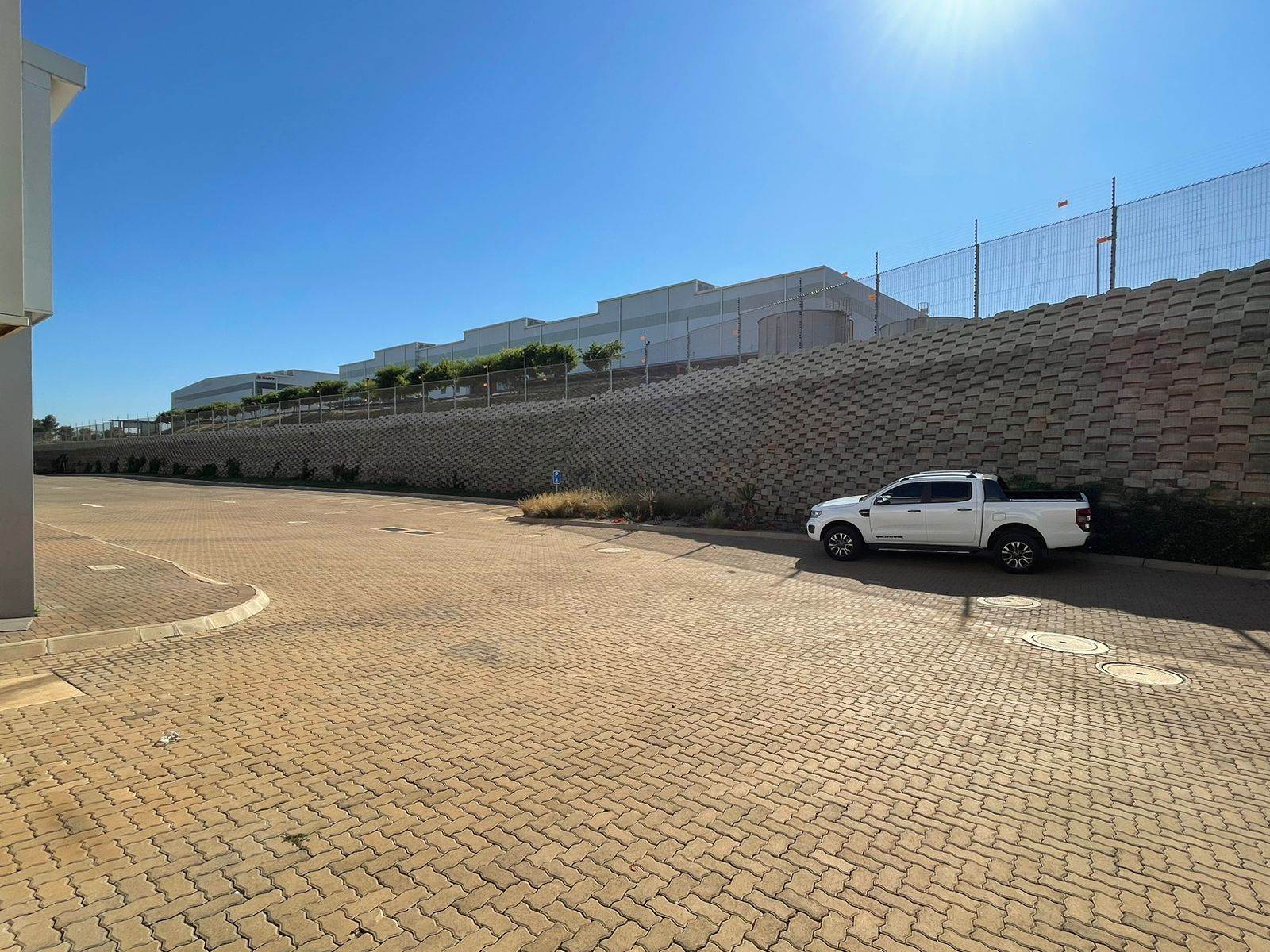 673  m² Industrial space in Olifantsfontein photo number 20