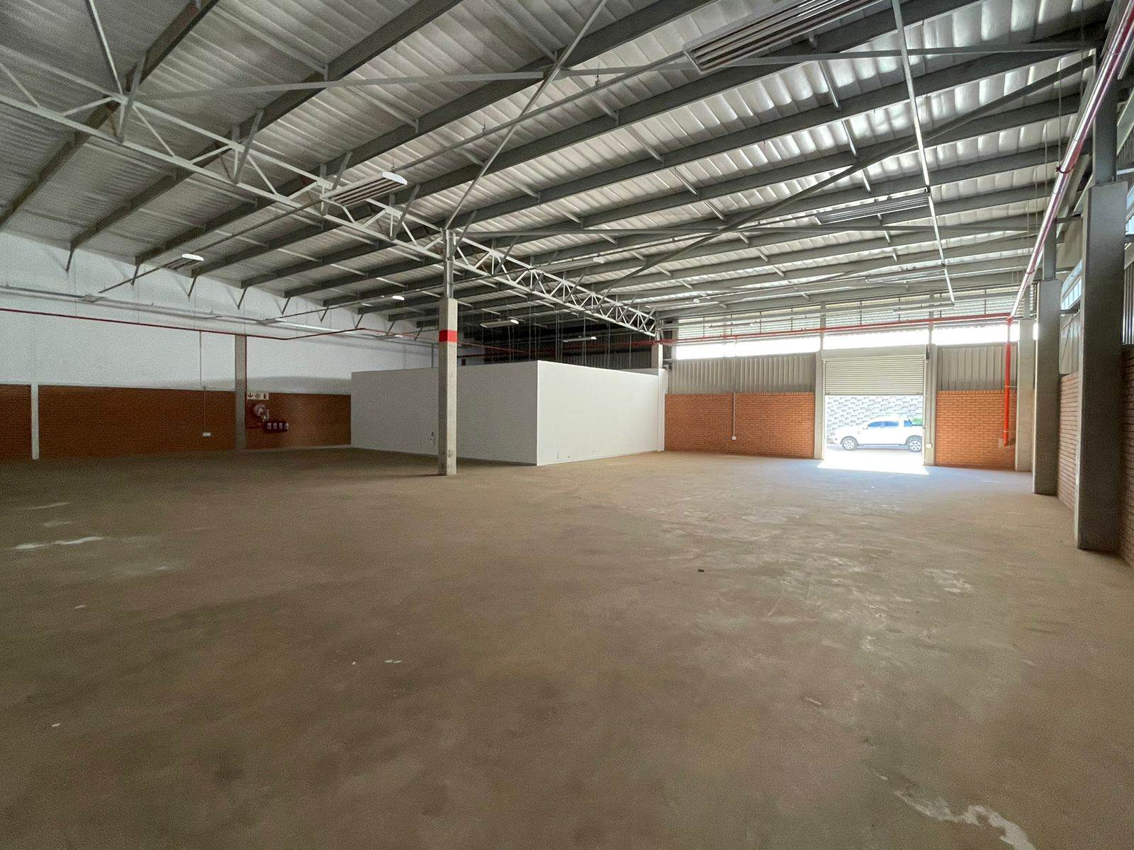 673  m² Industrial space in Olifantsfontein photo number 6