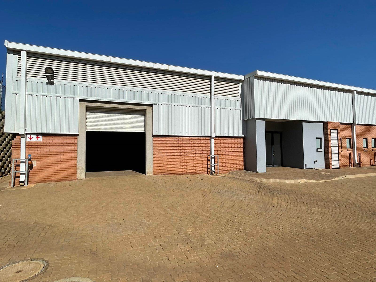 673  m² Industrial space in Olifantsfontein photo number 19