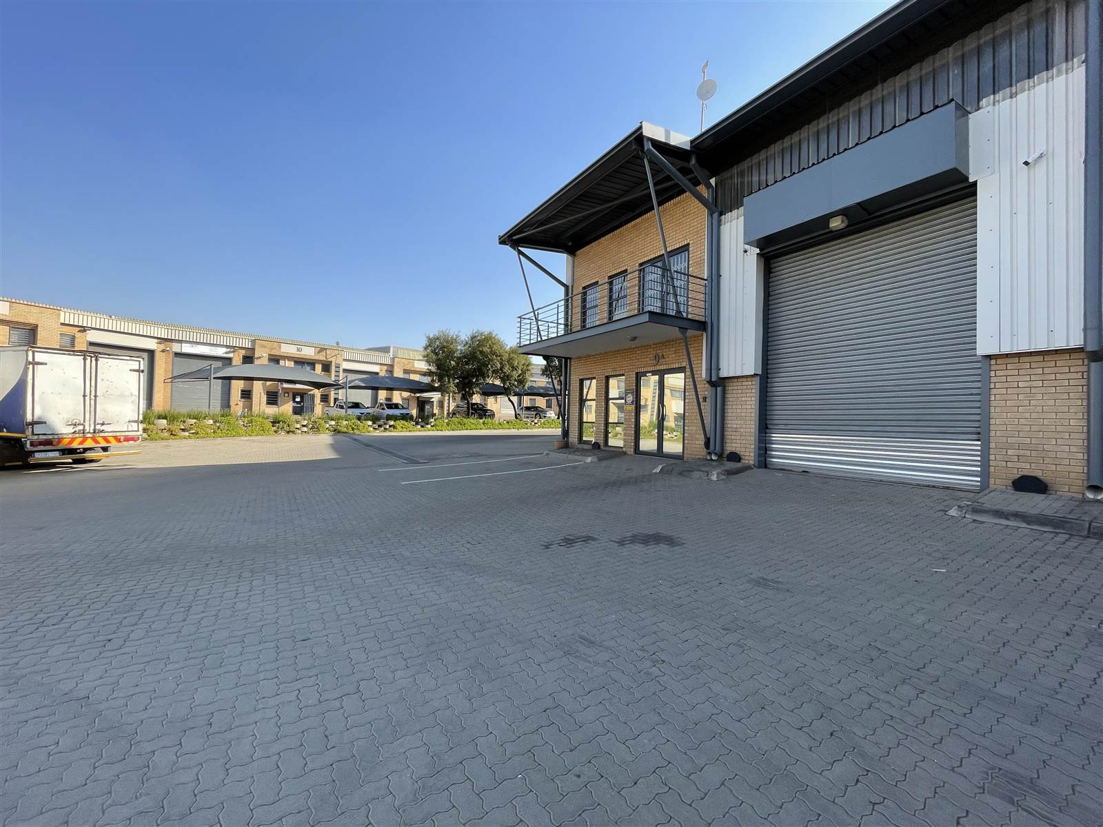 263  m² Industrial space in Primrose photo number 17