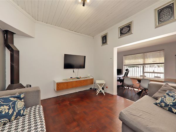2 Bed House in Wynberg