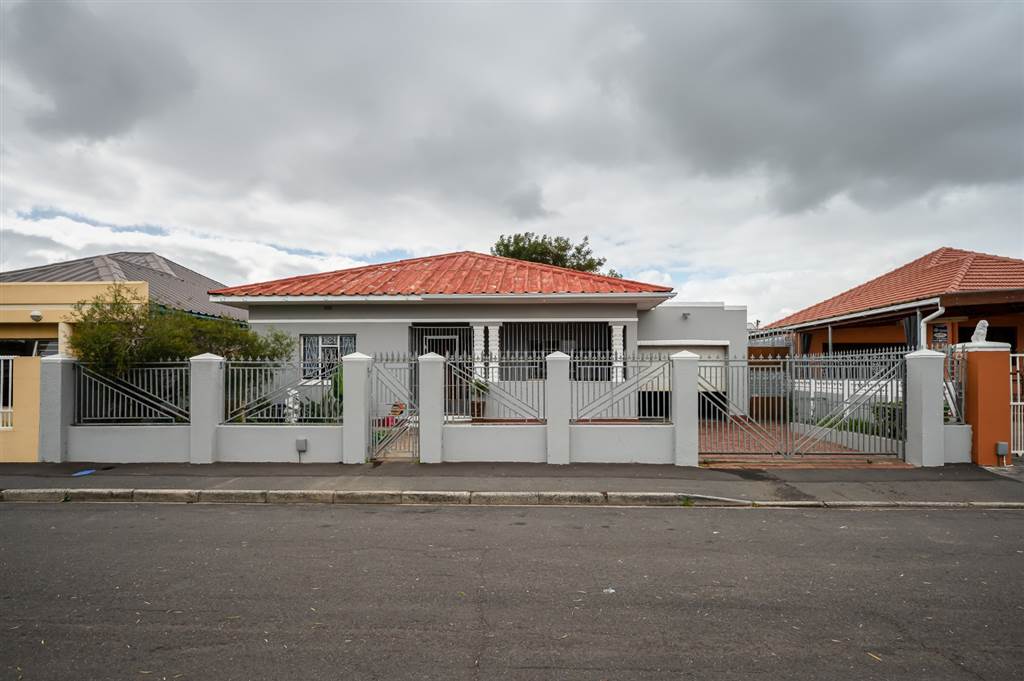 3 Bed House in Parow photo number 1
