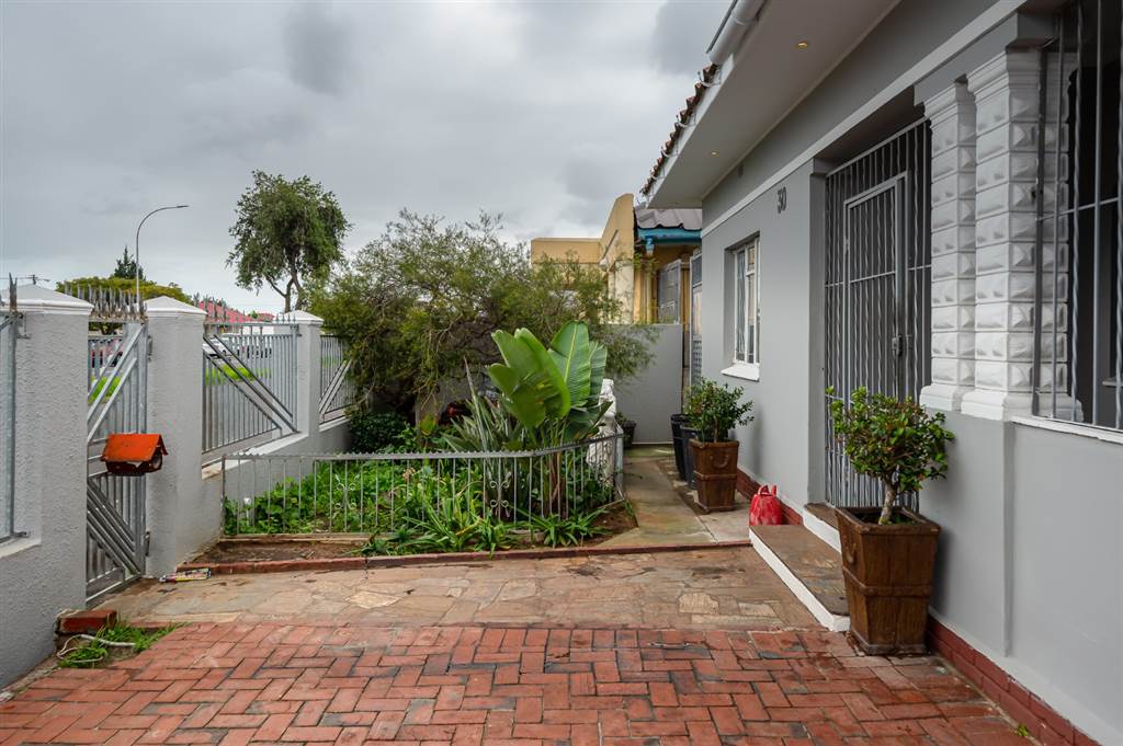 3 Bed House in Parow photo number 3
