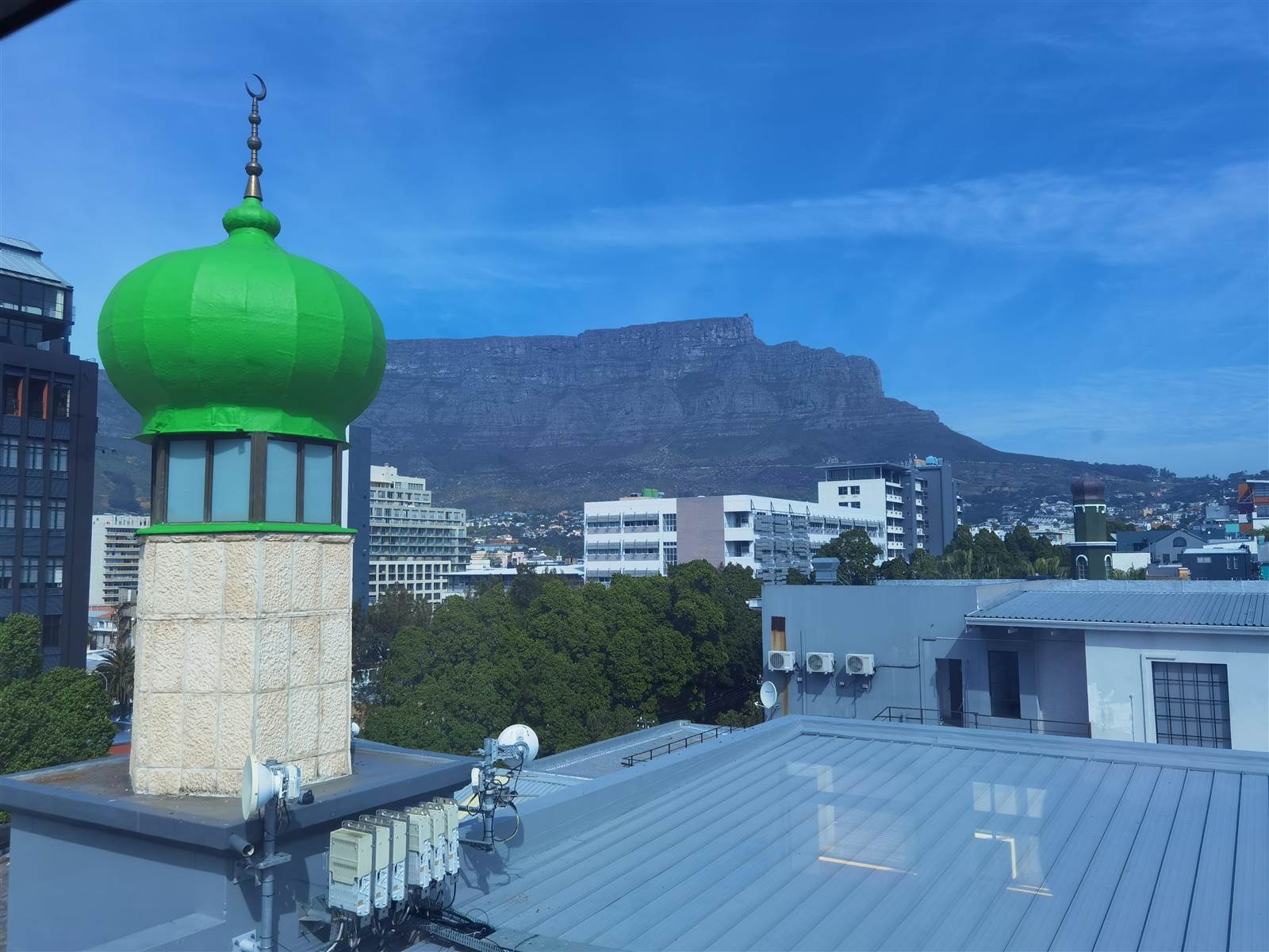 350  m² Commercial space in Bo-Kaap photo number 4