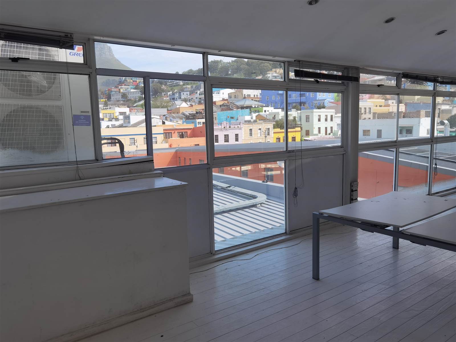 350  m² Commercial space in Bo-Kaap photo number 6
