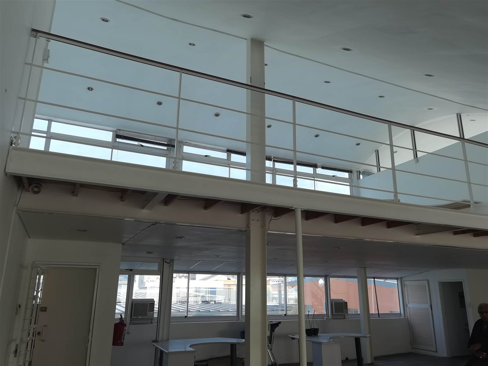 350  m² Commercial space in Bo-Kaap photo number 1