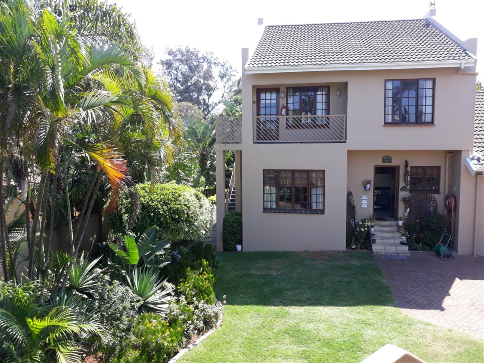10 Bed House in Durban North photo number 17