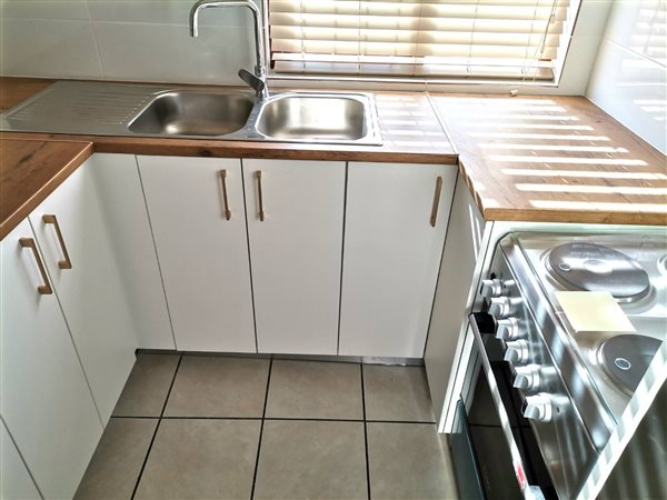 1 Bed Apartment in Strand North