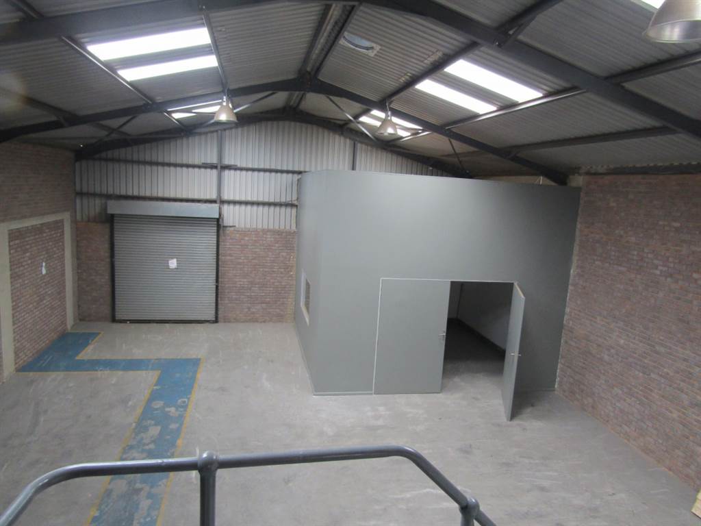 280  m² Industrial space in Dunswart photo number 18
