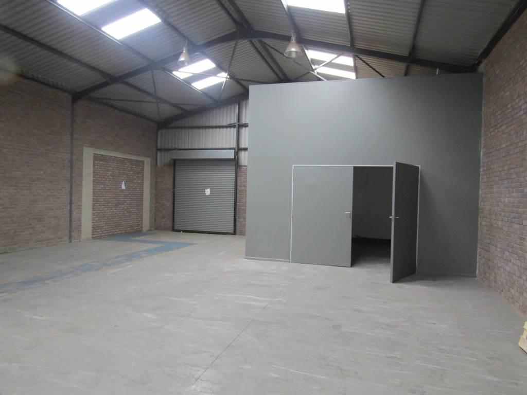 280  m² Industrial space in Dunswart photo number 8