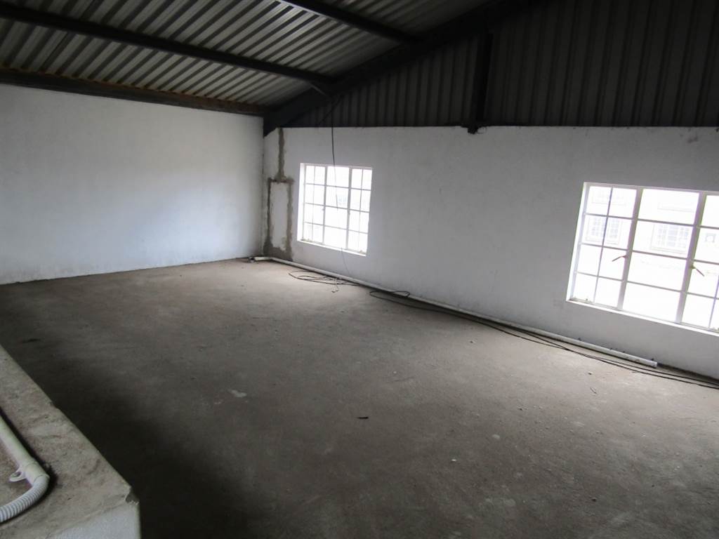 280  m² Industrial space in Dunswart photo number 17