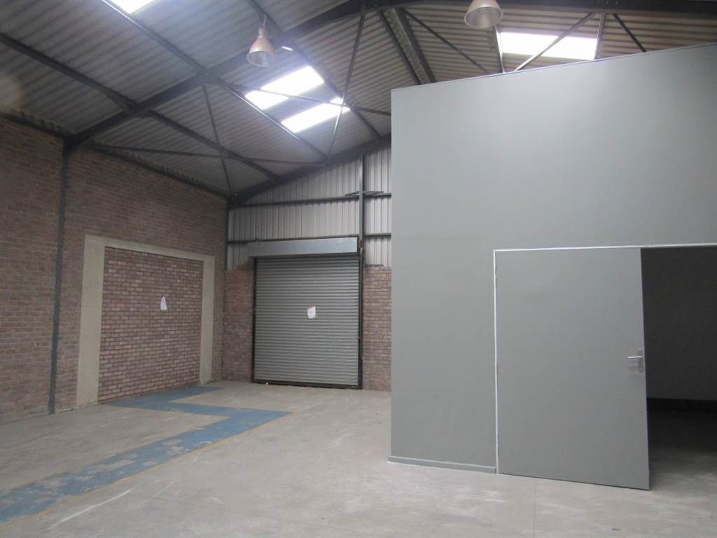 280  m² Industrial space in Dunswart photo number 15