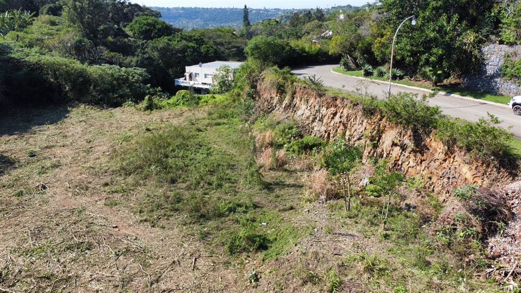 2037 m² Land available in Vincent Heights photo number 2