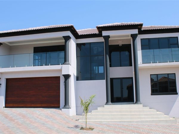 4 Bedroom House 4 Bedroom House