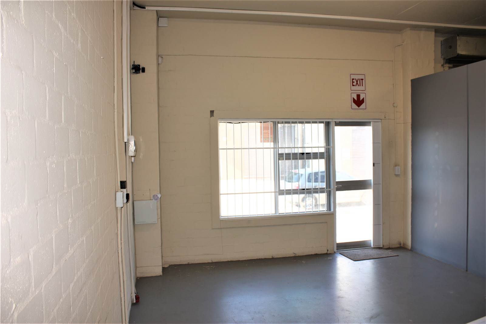 160  m² Commercial space in Vredenburg photo number 6