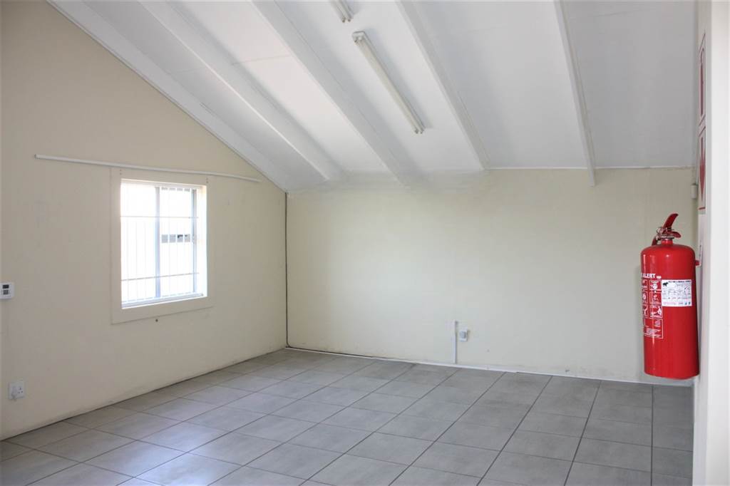 160  m² Commercial space in Vredenburg photo number 13