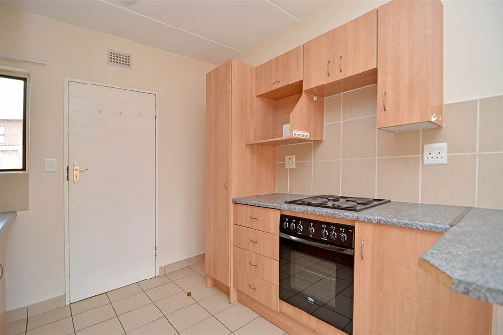 2 Bed Apartment in Terenure photo number 9