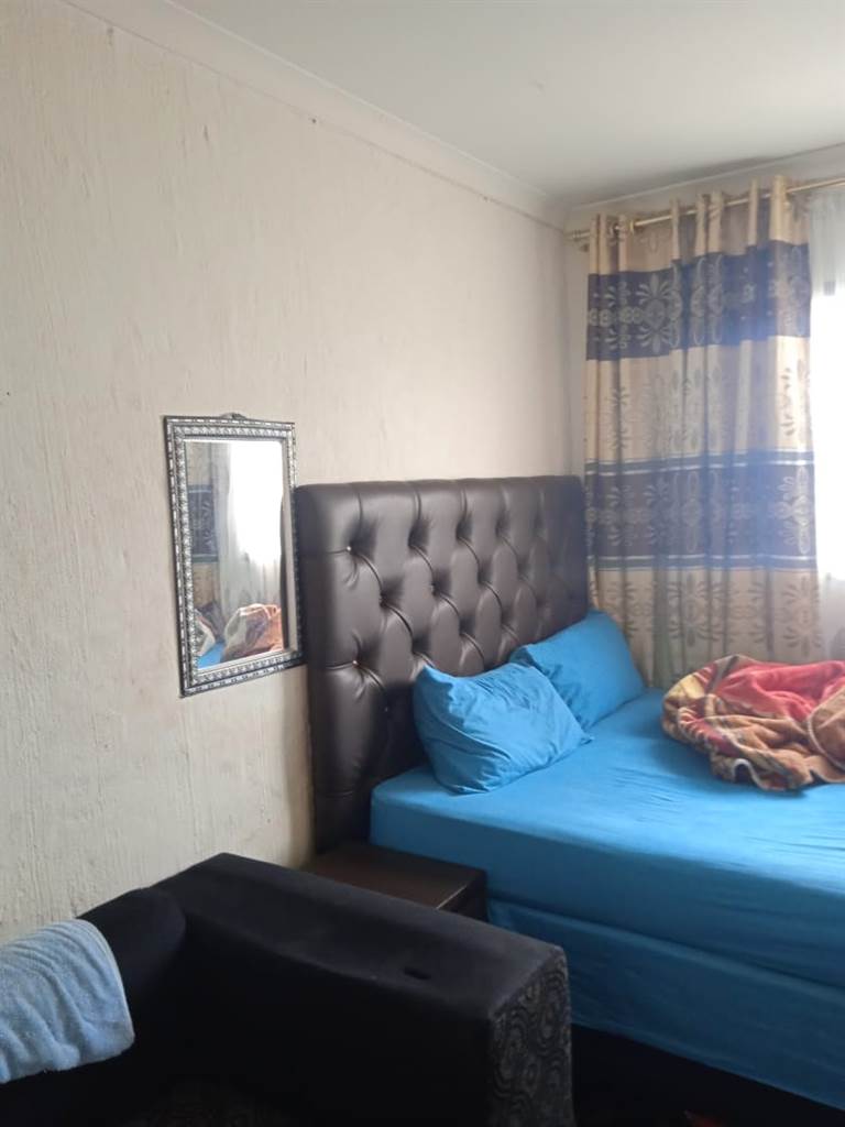2 Bed Apartment in Cornubia photo number 6