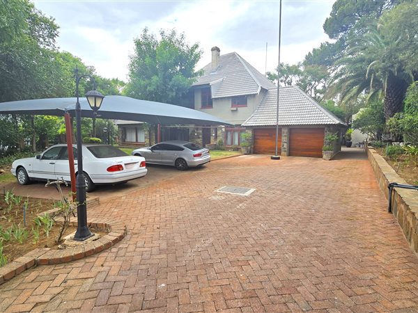 6 Bedroom House 6 Bedroom House