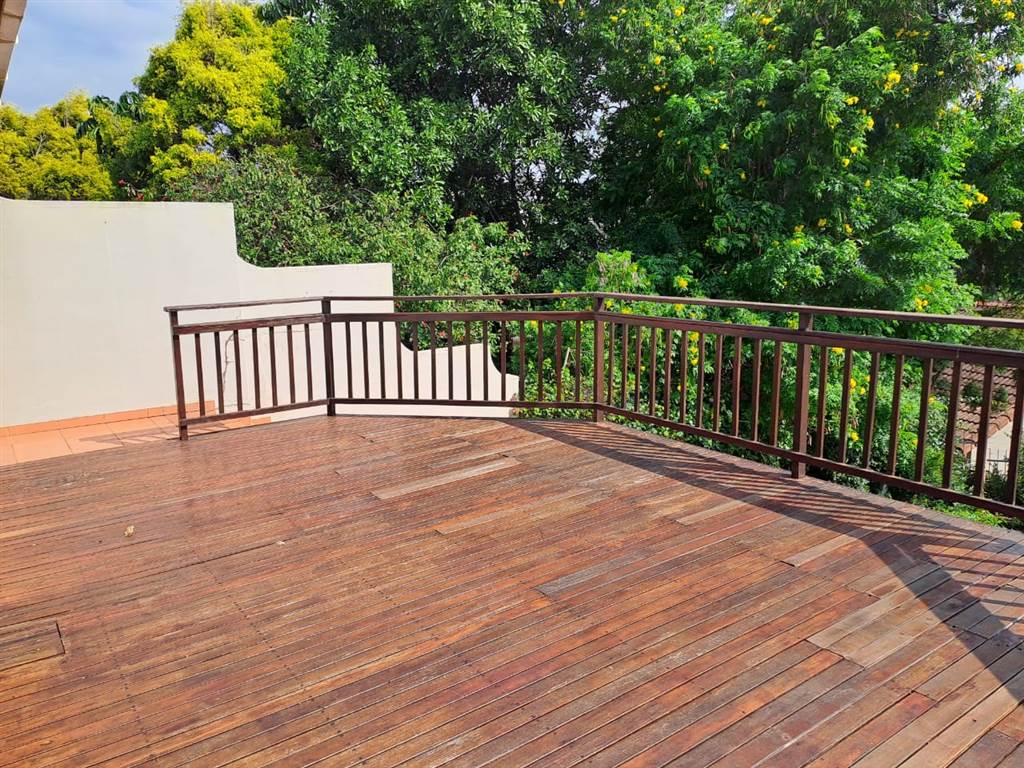 3 Bed Simplex in La Lucia photo number 15