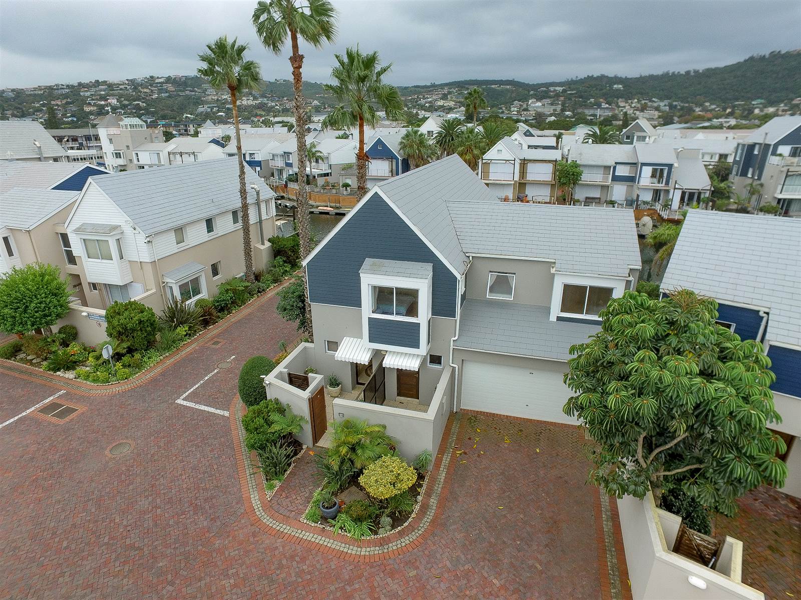 4 Bed House in Knysna Quays photo number 21