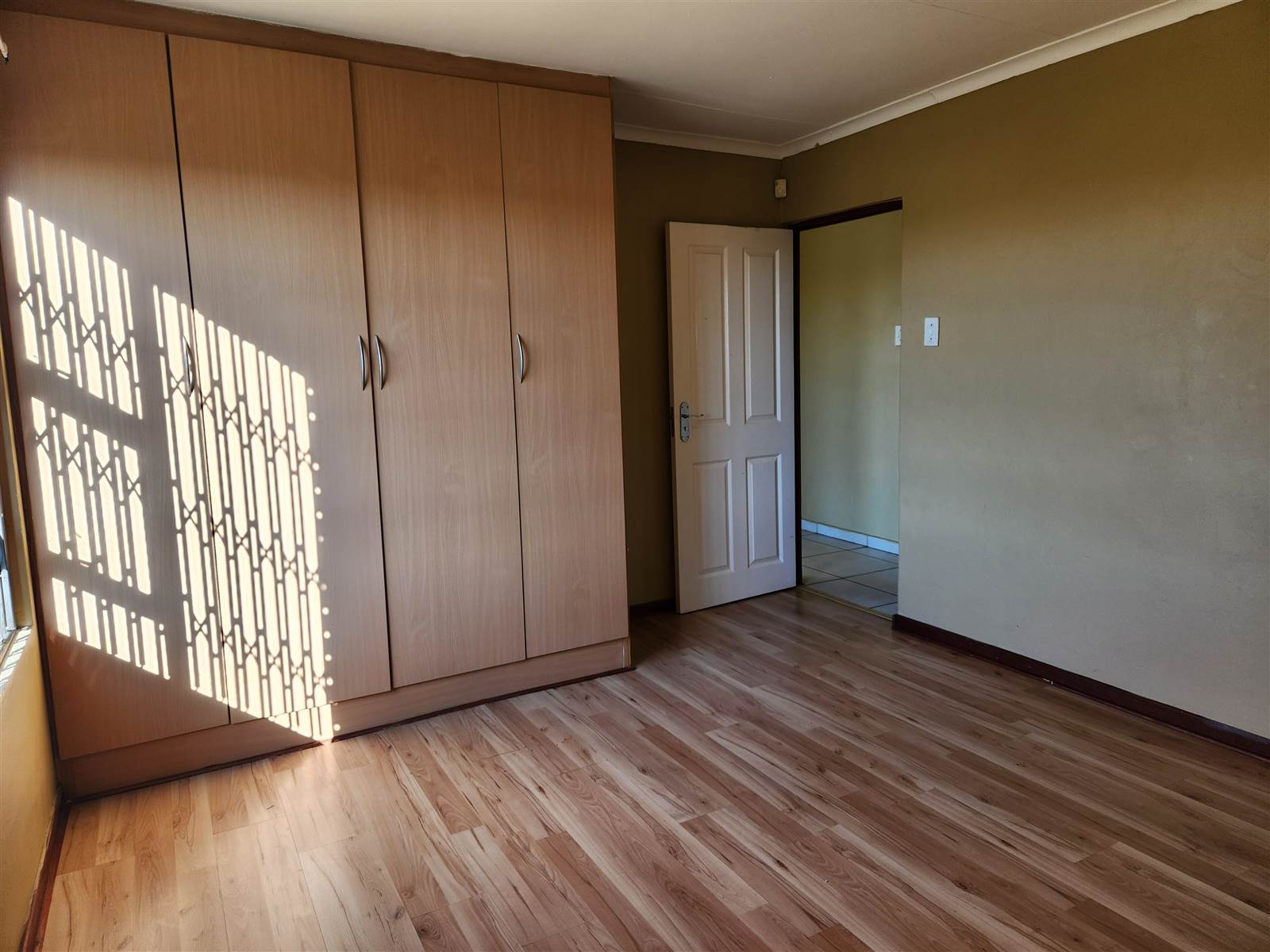 2 Bed Apartment in Secunda photo number 7