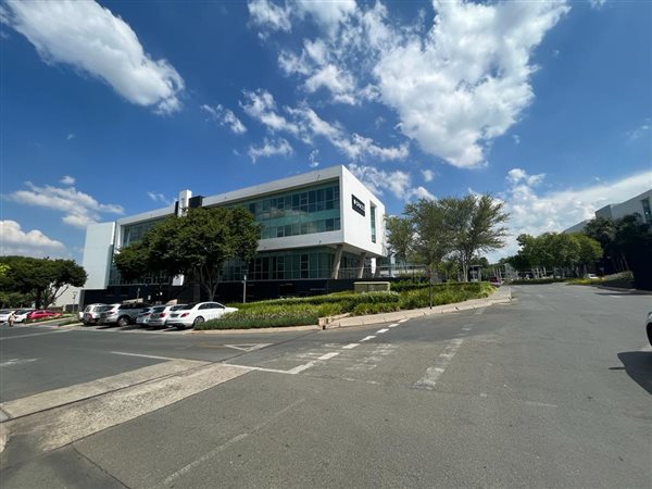 262  m² Commercial space
