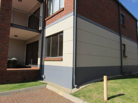 2 Bed Apartment in Auckland Park photo number 12