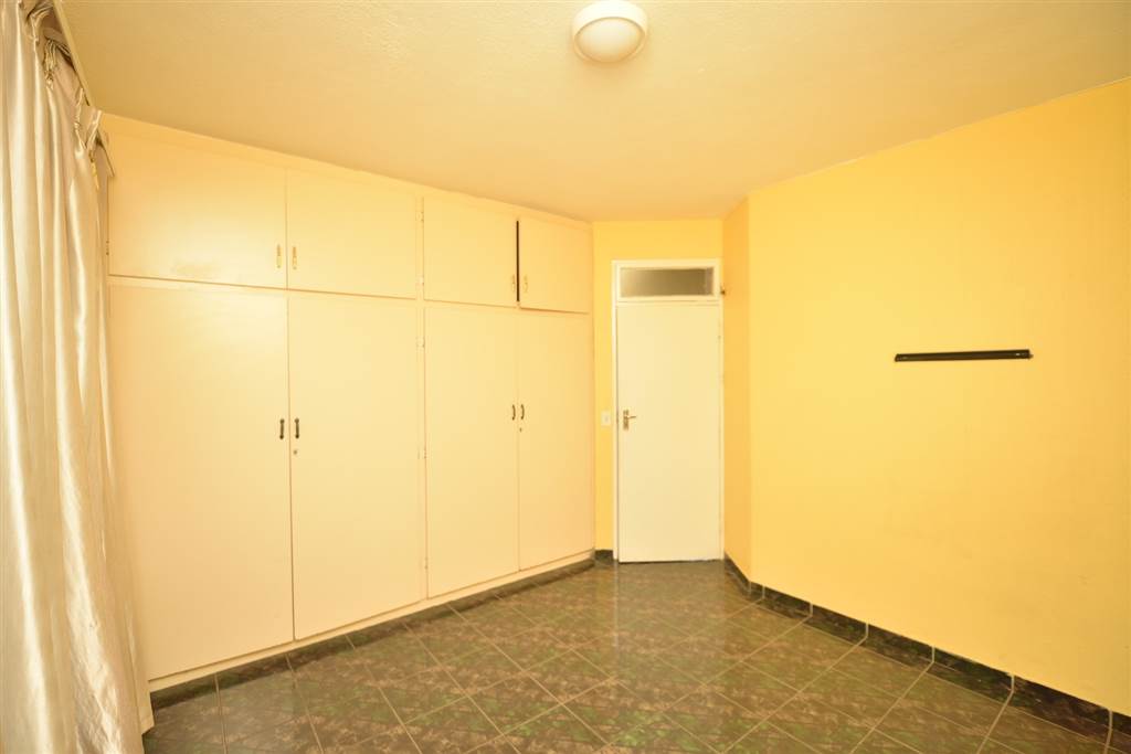 2 Bed Apartment in Florida photo number 8