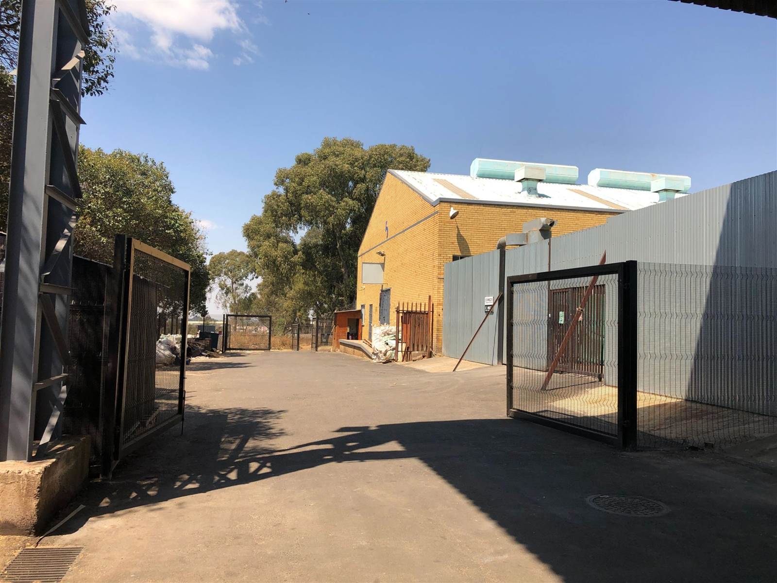 3257  m² Industrial space in Elandsfontein AH photo number 3