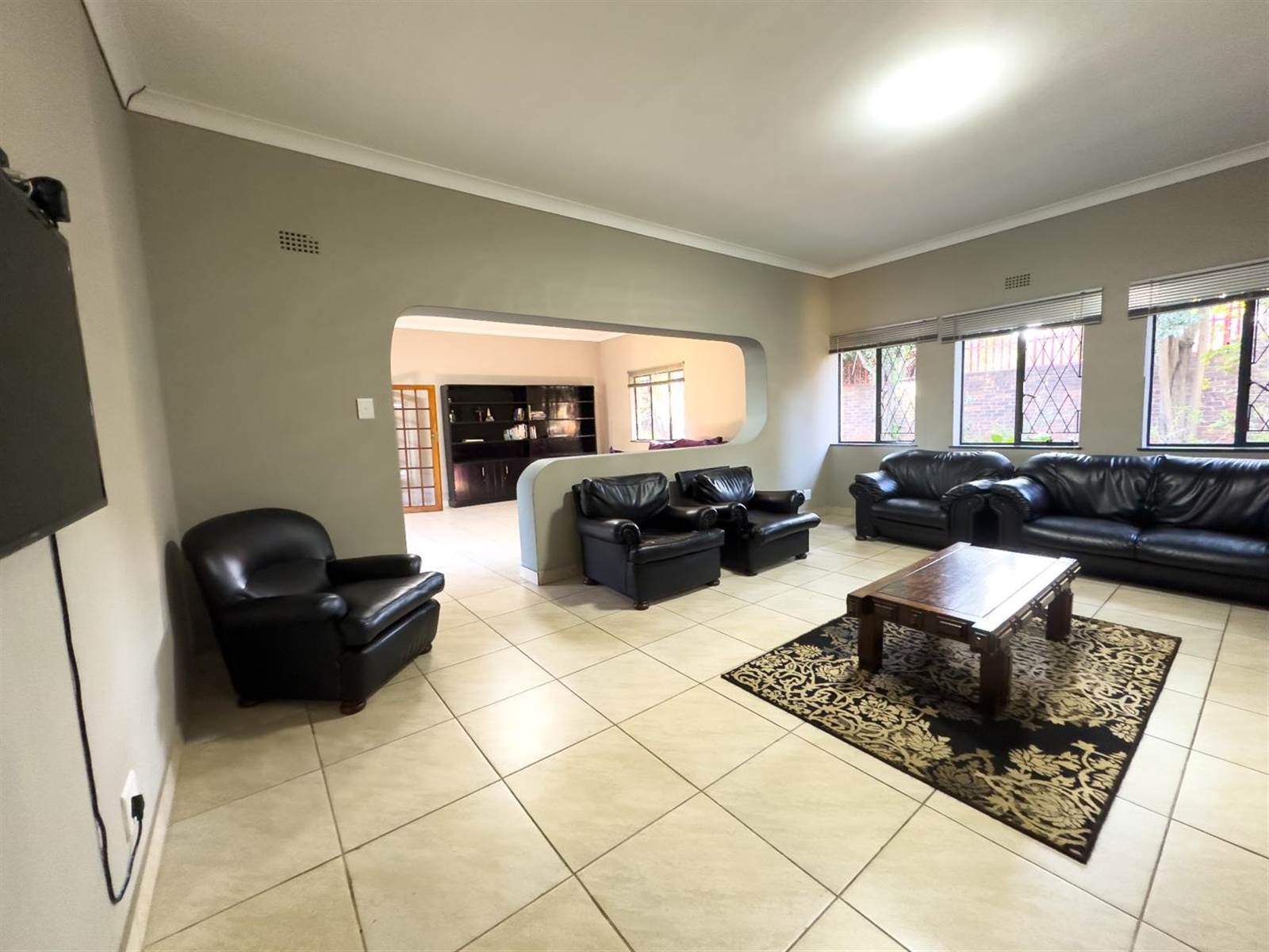 4 Bed House in Cresta photo number 8