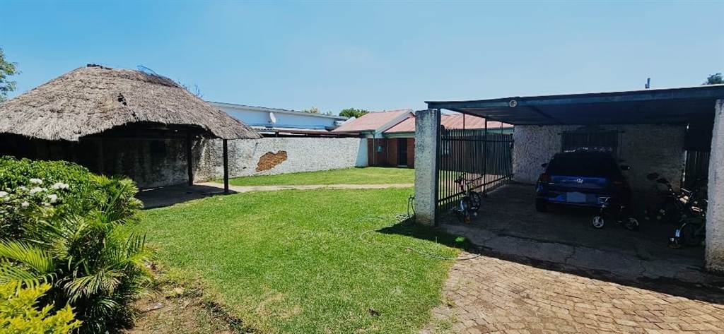 3 Bed House in Booysens photo number 14