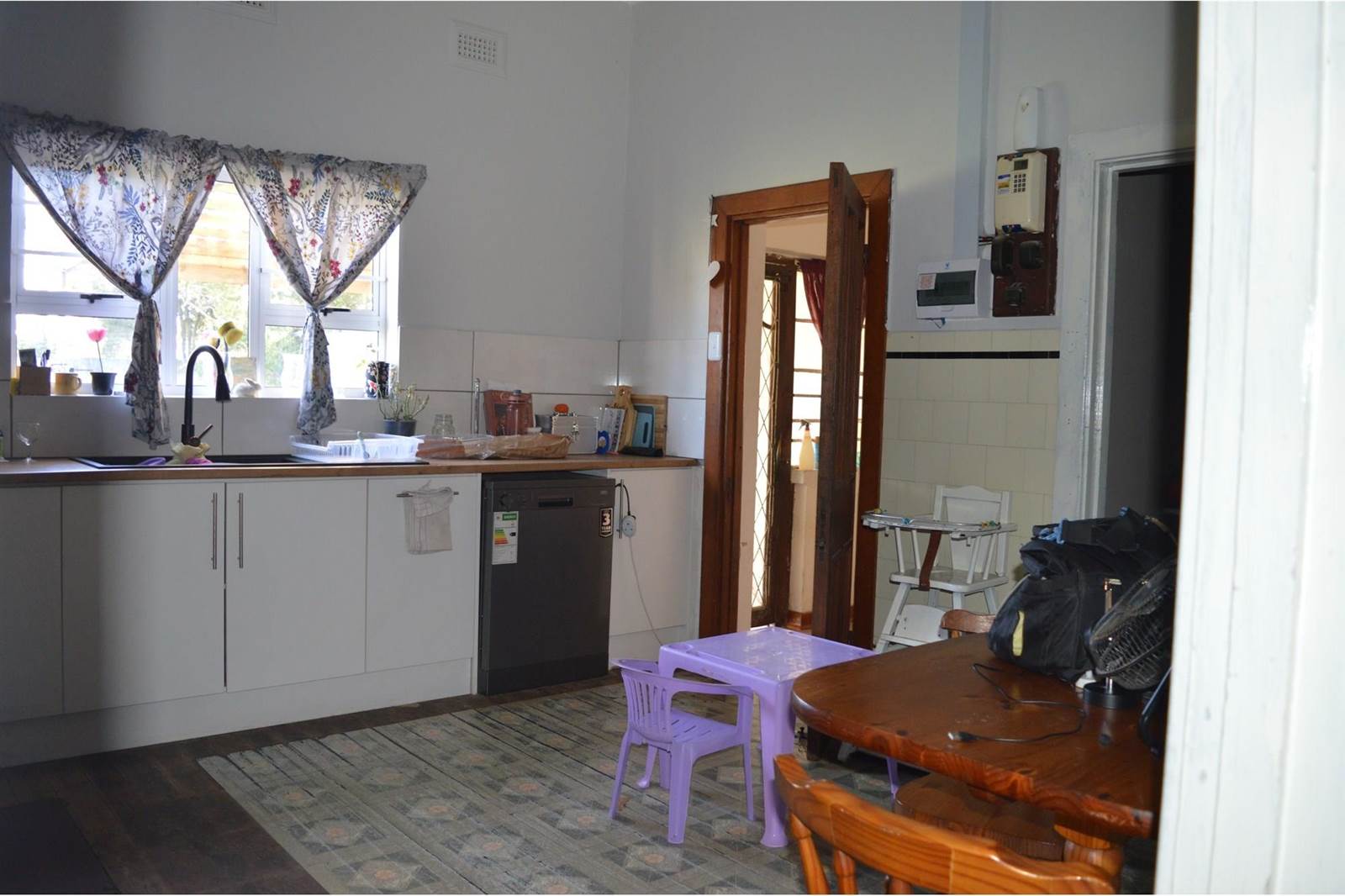 3 Bed House in Amalinda North photo number 4