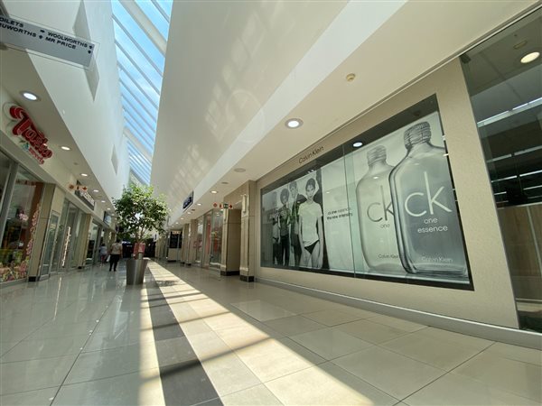 250  m² Retail Space