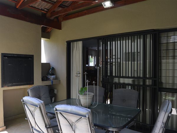 2 Bedroom House 2 Bedroom House
