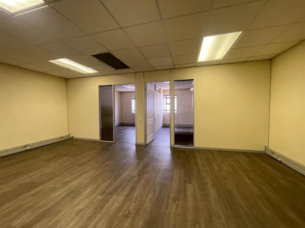 267  m² Commercial space in Milnerton Central photo number 8