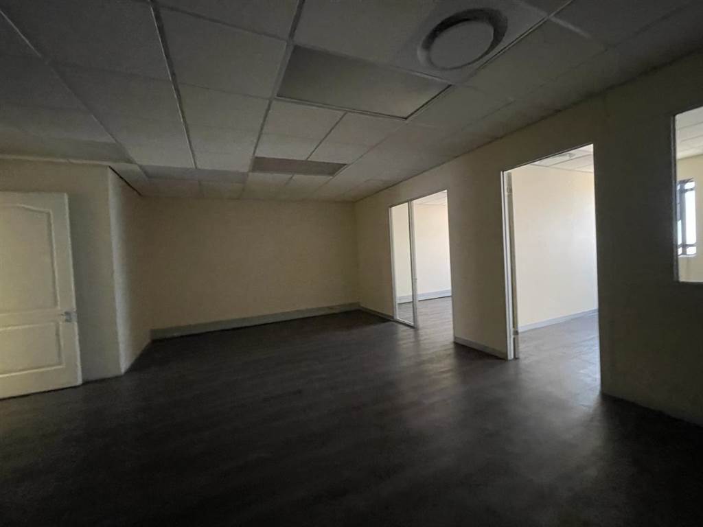 267  m² Commercial space in Milnerton Central photo number 15
