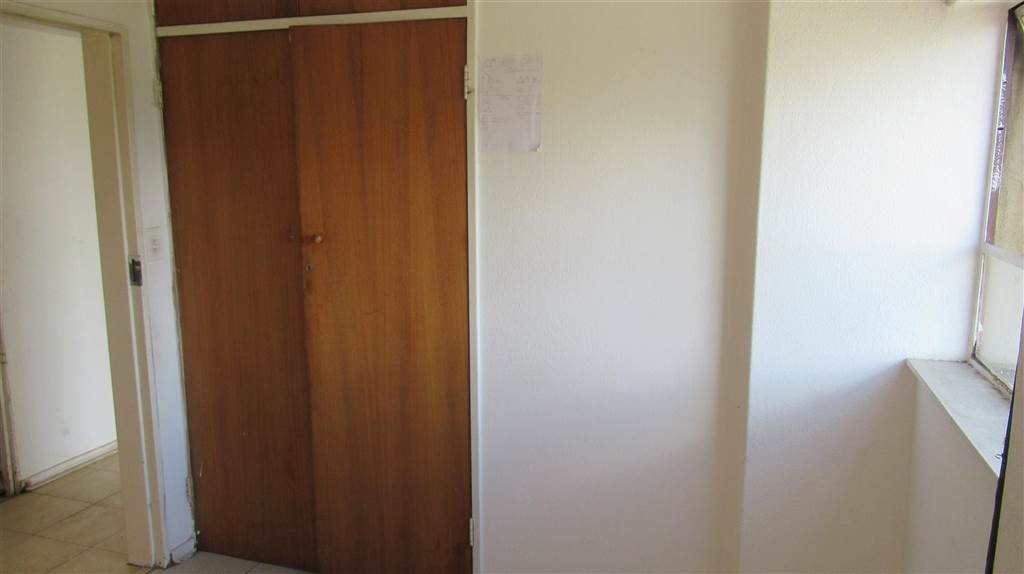 3 Bed Townhouse in Vereeniging Central photo number 15
