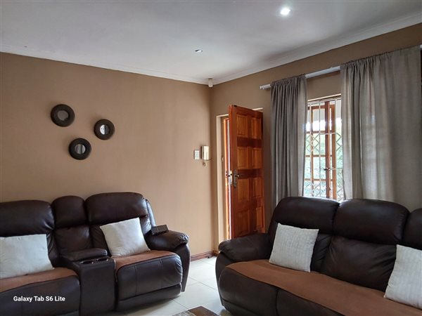 3 Bedroom House 3 Bedroom House