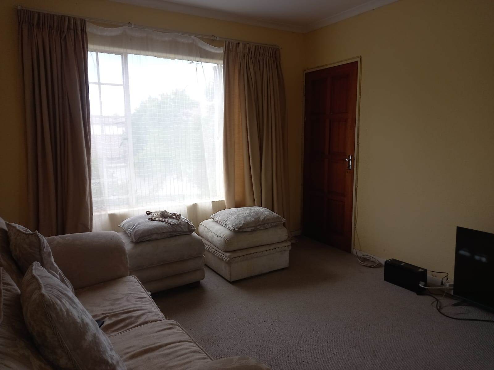 1 Bed Apartment in North Riding photo number 4