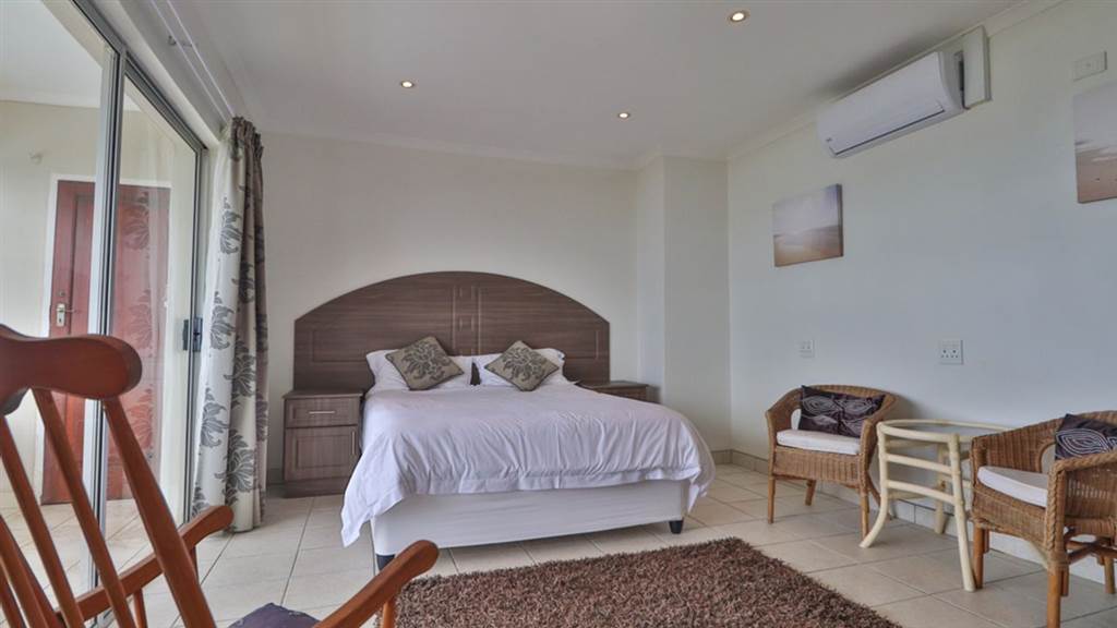3 Bed Apartment in Scottburgh Central photo number 29