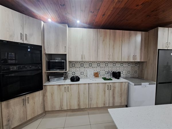 3 Bedroom House 3 Bedroom House
