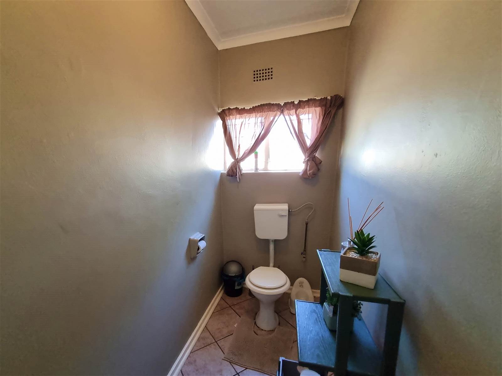 7 Bed House in Louis Trichardt photo number 19