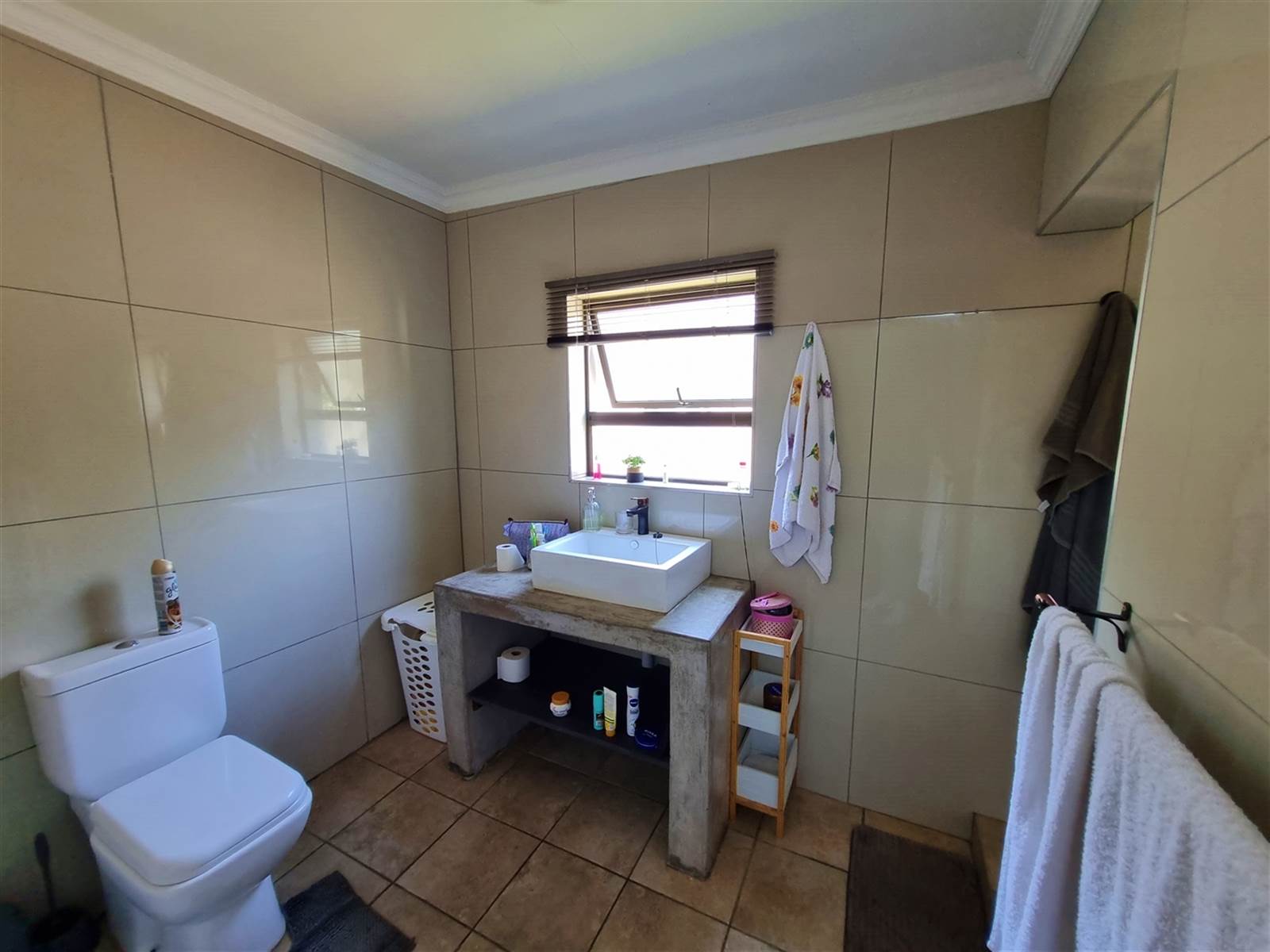 7 Bed House in Louis Trichardt photo number 17