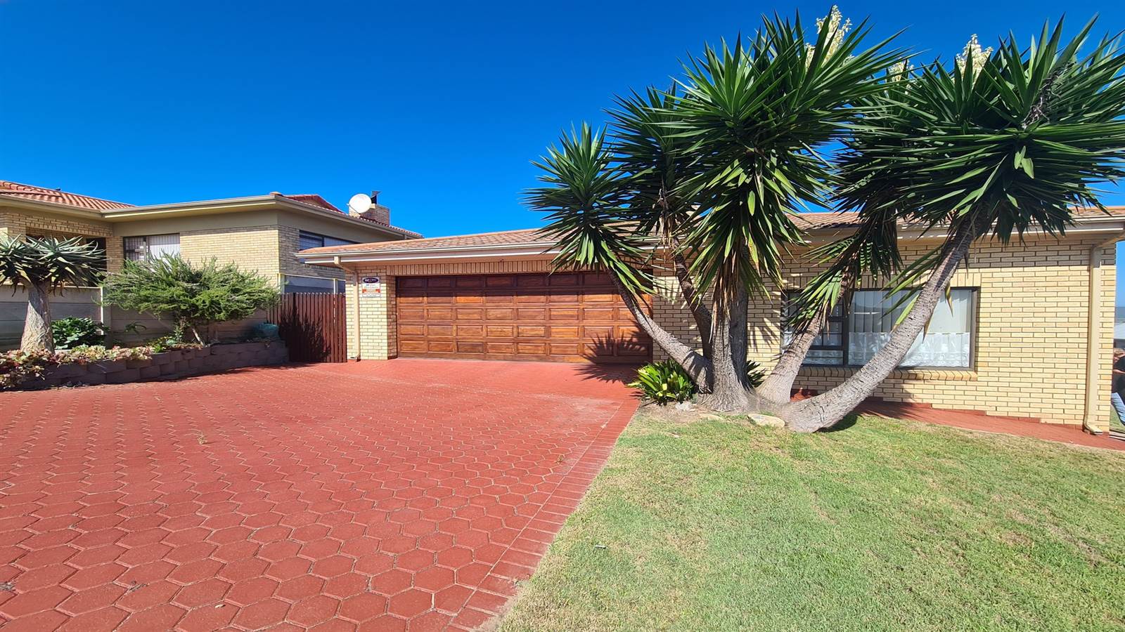 property for sale in reebok mossel bay