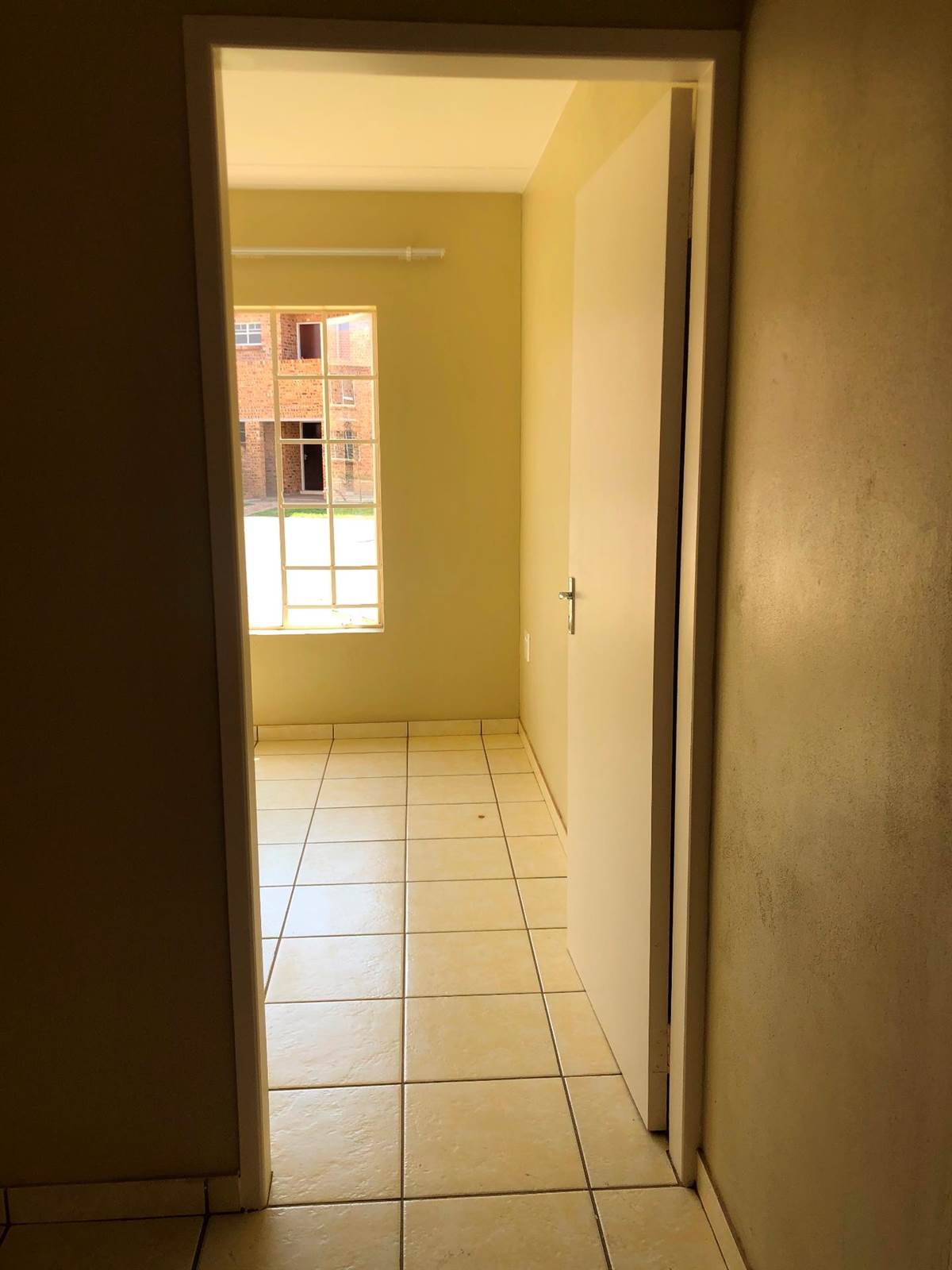 2 Bed Flat in Randfontein South photo number 1