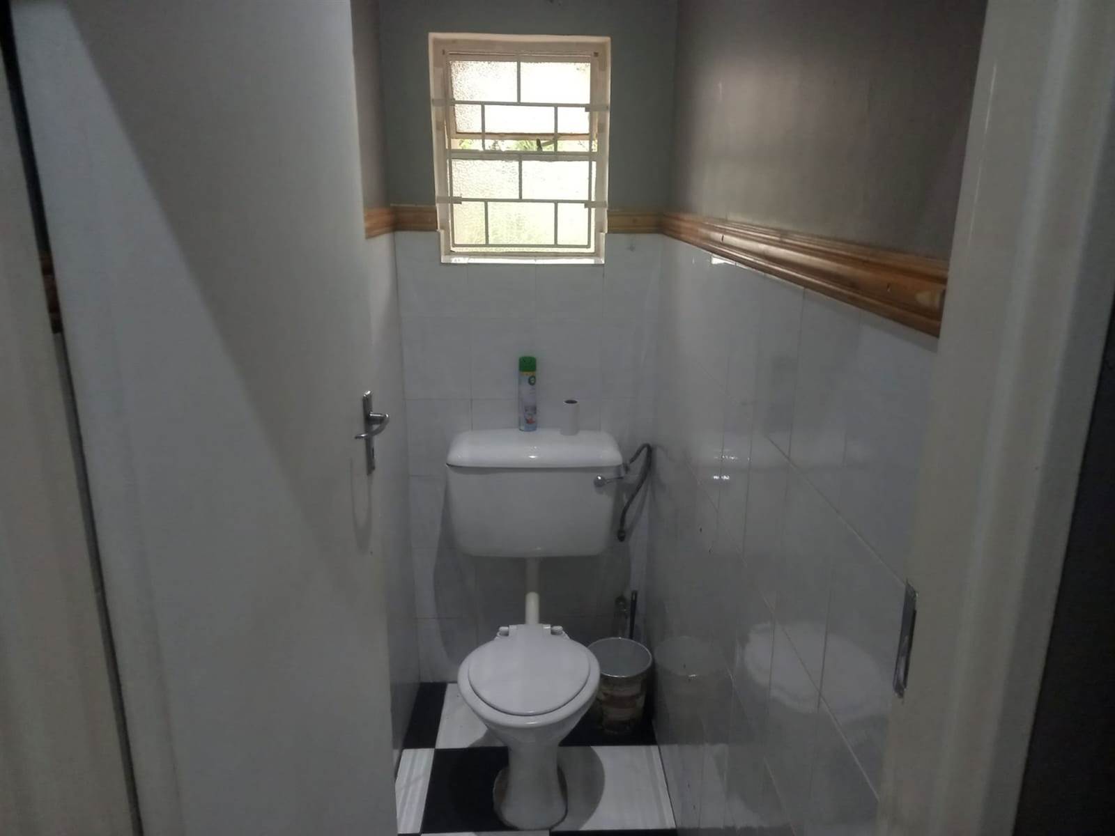 4 Bed House in Roodewal and surrounds photo number 8