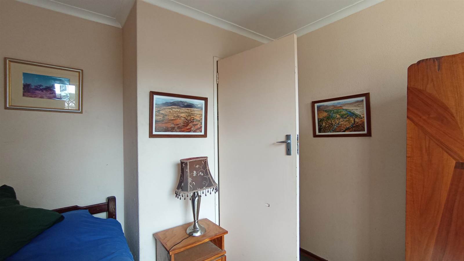 4 Bed House in Bloubosrand photo number 12