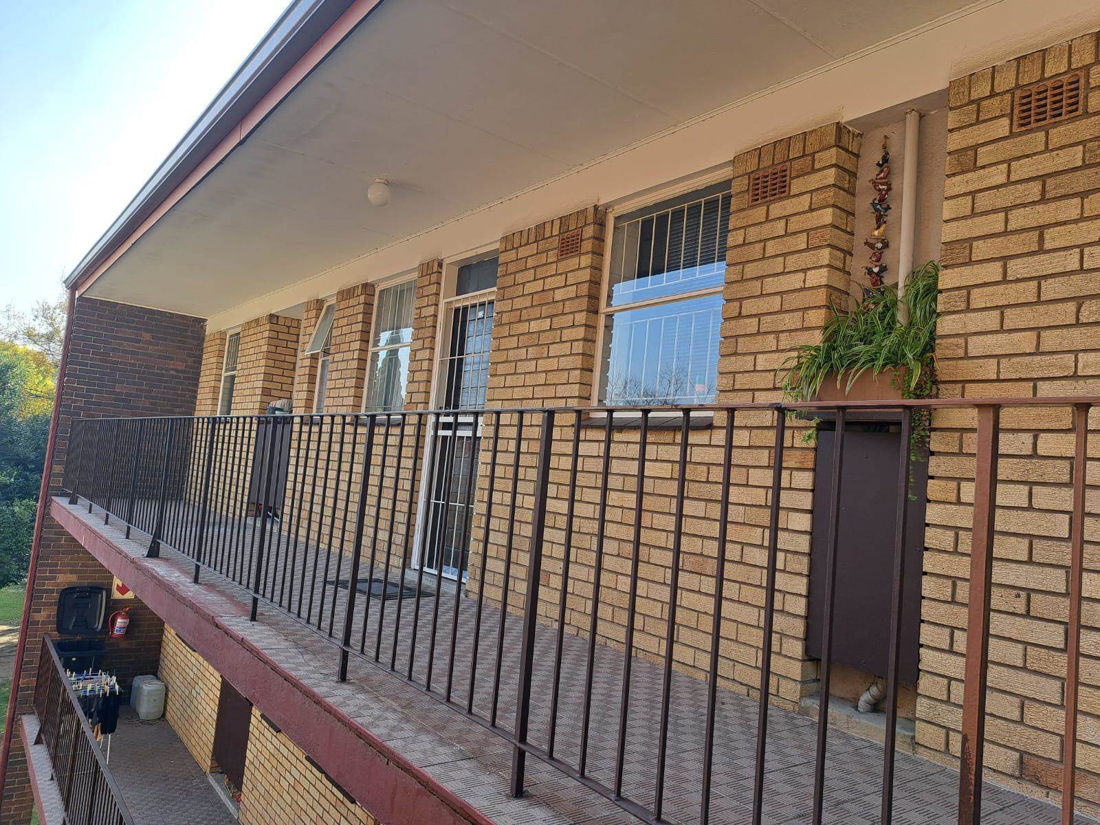 3 Bed Apartment in Secunda photo number 1